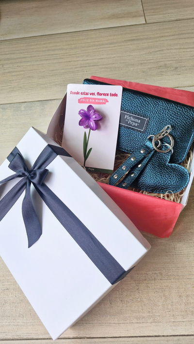 Box #1 día de la madre - billetera y llaveros