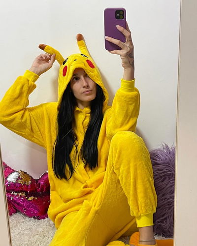 KIGURUMI PICKACHU ADULTOS 