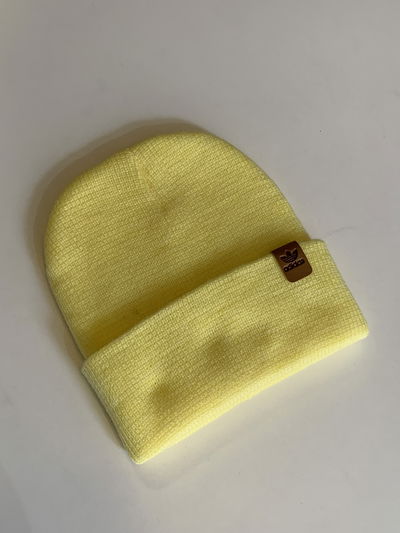 Gorrito Rocky Adidas amarillo