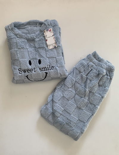 Pijama polar soft Smile celeste 