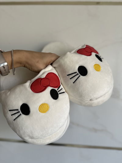 PANTUFLONES KITTY 2