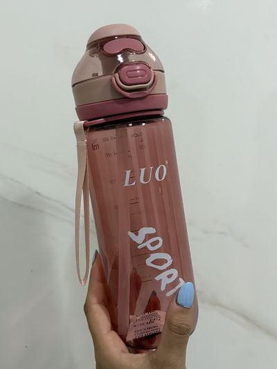 BOTELLA DE AGUA ROSA