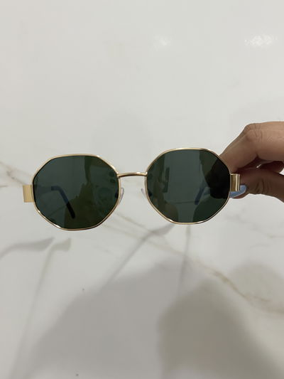 LENTES HEXA NEGRO CON DORADO