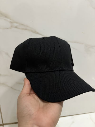 GORRA NEGRA SENCILLA
