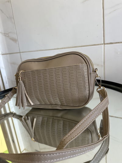 CARTERA BEIGE MORRAN