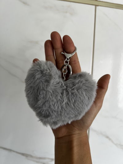 LLAVERO CORAZON GRIS