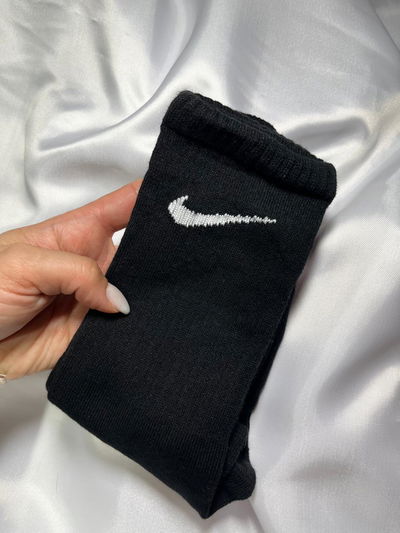 Nike Negra