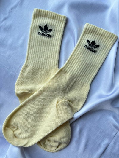 Adidas Performance  Amarilla Pastel