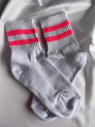 Blanco- Rosa con Toalla