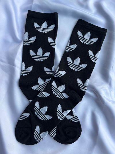 Adidas Negra Logo Blanco