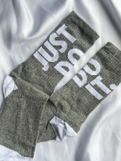 Just Do It Gris