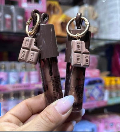 Llavero gloss bunny chocolate con colgante 