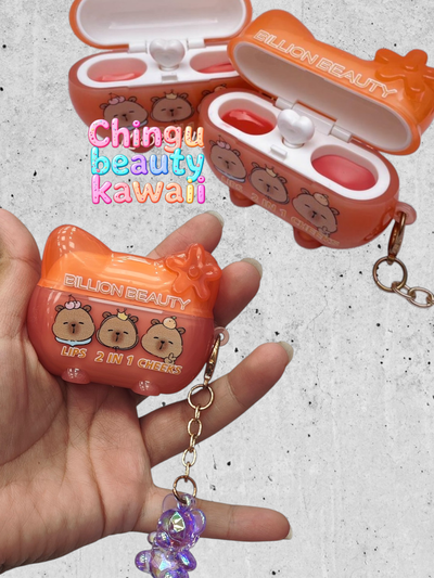 Gloss Duo Airpods con llavero Kawaii Capibara 