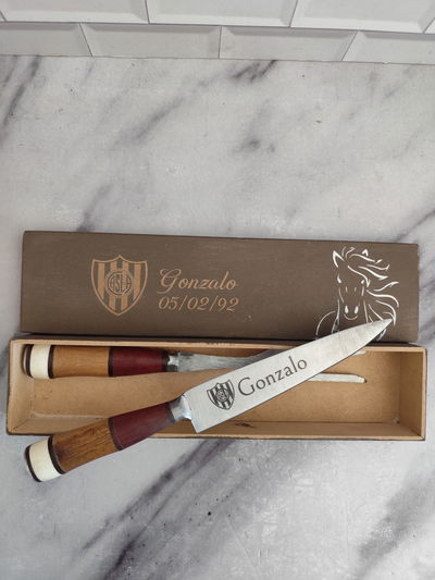 Set de cubiertos acero al carbono personalizado