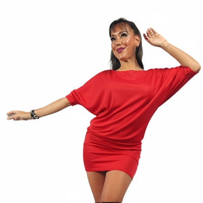 Vestido Rojo tiro Bajo ablusado con Manga Dolmann (Murcielago) Abierta