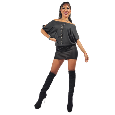 Vestido Negro tiro Bajo ablusado con Manga Dolmann (Murcielago) Abierta