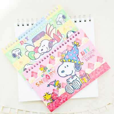 Libro de stickers snoopy