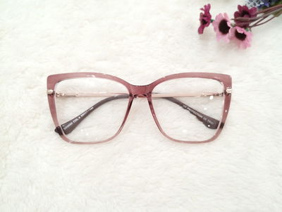 ARMAZÓN DE DAMA TR90