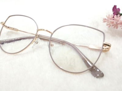 ARMAZON DE DAMA DE METAL MILDRED