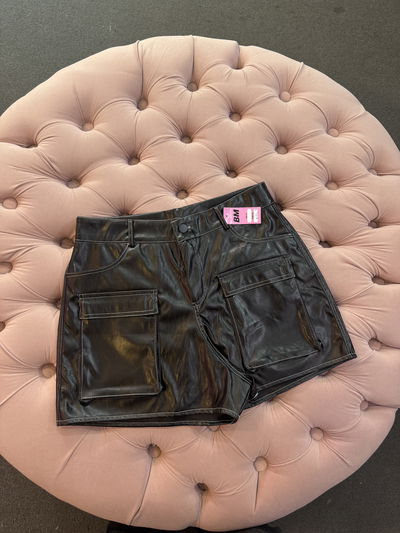 Short cargo 