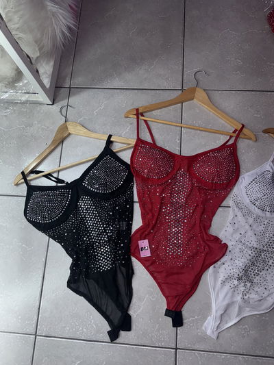 Body caro armado importado strass tul