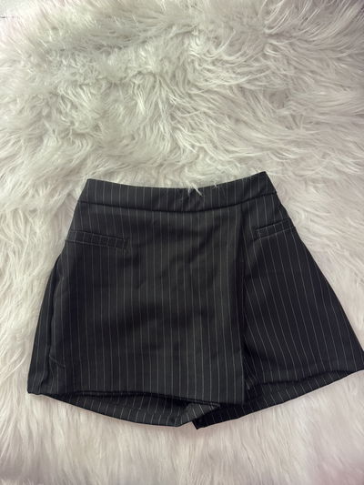 Short pollera sastrero rayado