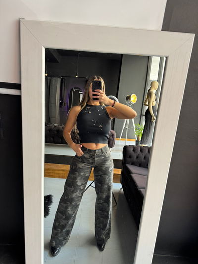 Jean camuflado tiro bajo wide leg