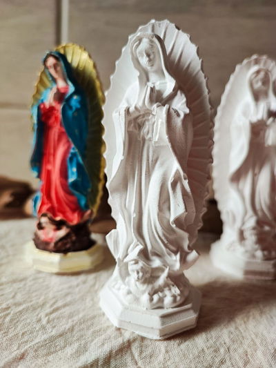 Pequeña virgen de Guadalupe