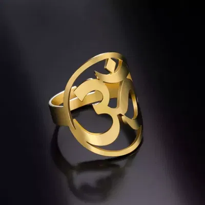 Anillo Om dorado