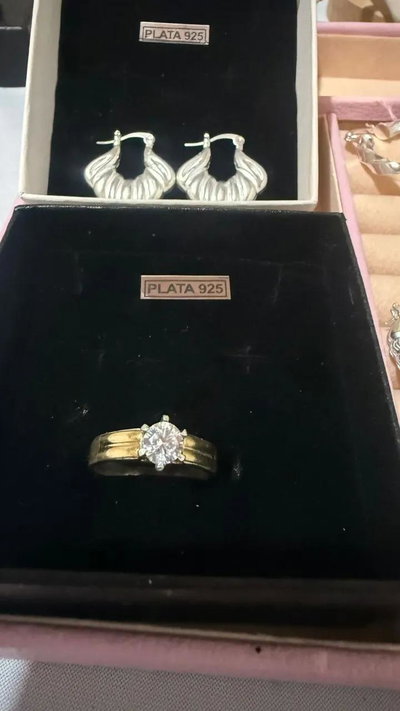 Anillo comprimiso plata y oro