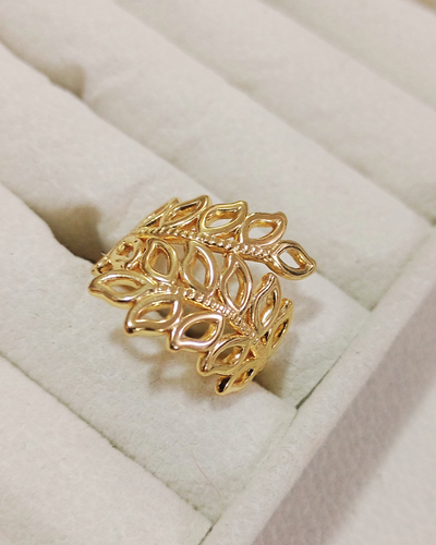 Anillo hojas gold