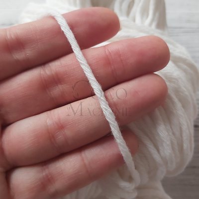 Hilo de algodón 16 hebras Blanco - Madeja 150 gr.