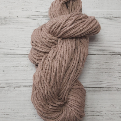 Hilo de algodón 16 hebras Beige - Madeja 150 gr.