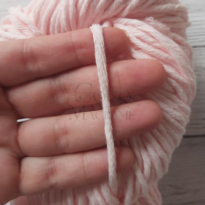 Hilo de algodón 16 hebras Rosa bebe - Madeja 150 gr.