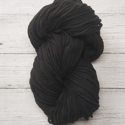 Hilo de algodón 16 hebras  Negro - 150 gr.