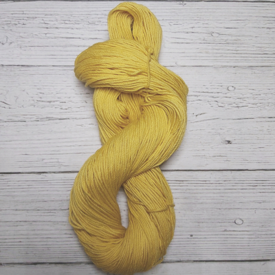 Hilo De Algodón Peruano Mercerizado Amarillo maíz 100 Gr Madeja