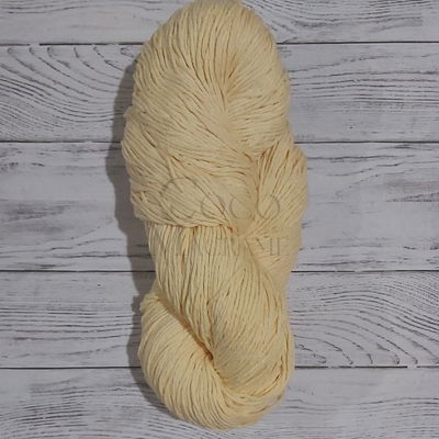 Hilo de algodón 8/6 Vainilla - Madeja 150 gr.