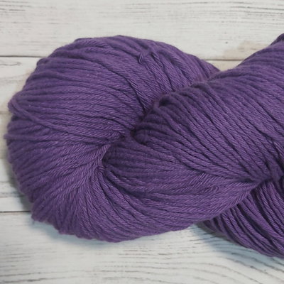 Hilo de algodón 8/6 Violeta - Madeja 150 gr.