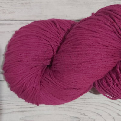 Hilo de algodón 8/6 Magenta - Madeja 150 gr.