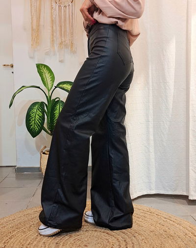 Wide leg Lucerna