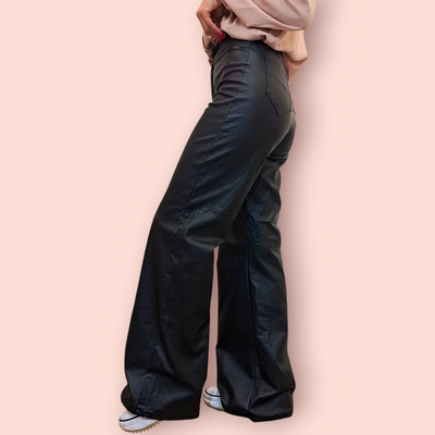 Wide leg Lucerna
