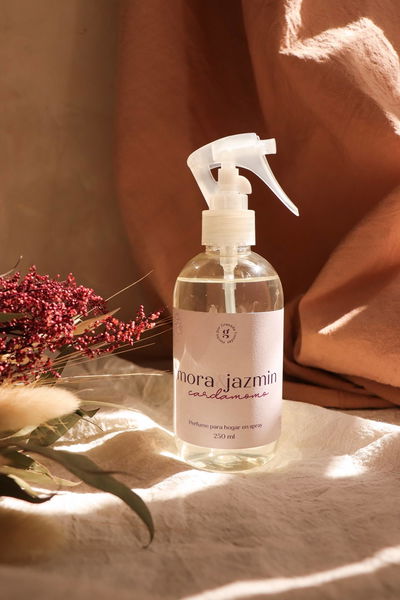 Perfume en spray Moras, Jazmin y cardamomo