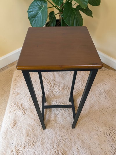 Banqueta Zenit | Línea Dinámica | Roble Oscuro