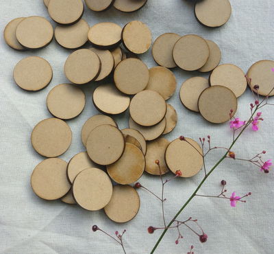 Círculos de 1 cm x 200 unidades. MDF 3 mm.
