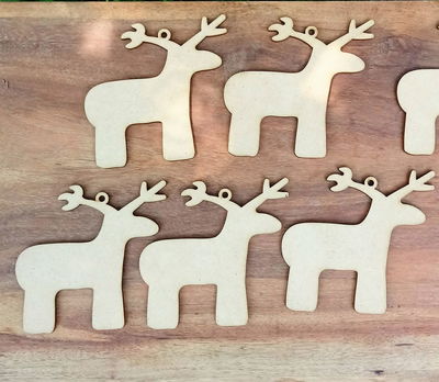 Colgante de Reno MDF 3 mm, color natural.