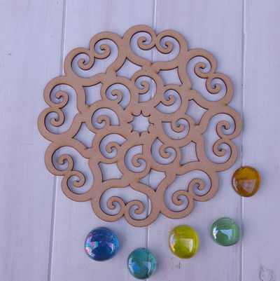 Mandala (M8) Fibrofácil 3 mm sin pintar.