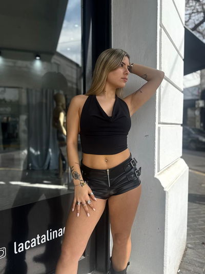 Short Estelar Negro