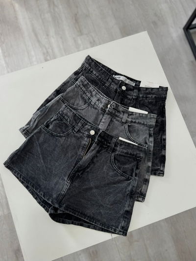 Short Pollera Gris