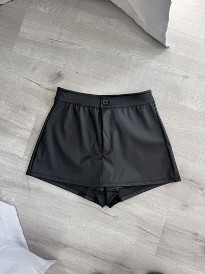 Skort-Engomado