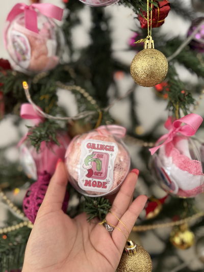 ESFERA NAVIDEÑA X1 SURTIDO + Sticker de regalo